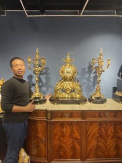 ĐỒNG HỒ ĐỂ BÀN MẠ VÀNG CAO CẤP